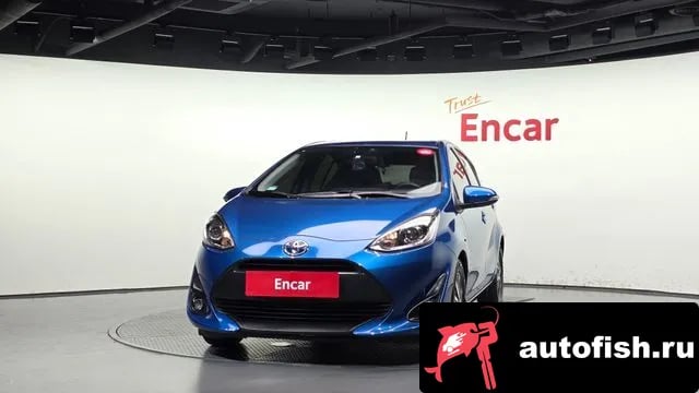 Toyota Prius Prius C 2018 года - вид 3