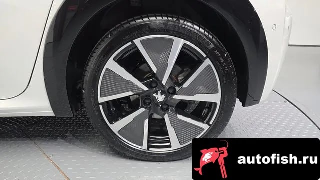 Peugeot 208 e-208 second Generation 2021 года - вид 5