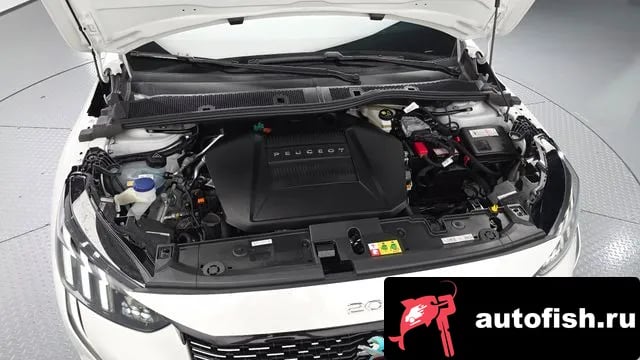 Peugeot 208 e-208 second Generation 2021 года - вид 6