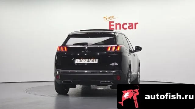 Peugeot 3008 3008 second generation 2020 года - вид 4