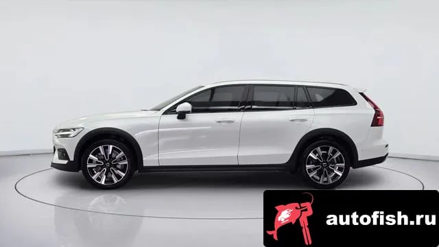 Volvo V60 V60 Cross-country 2nd Generation 2026 года - вид 5