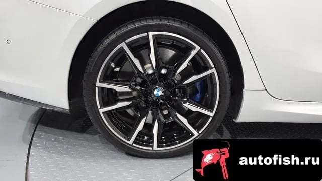 BMW 8-Series 8 Series (G15) 2023 года - вид 4