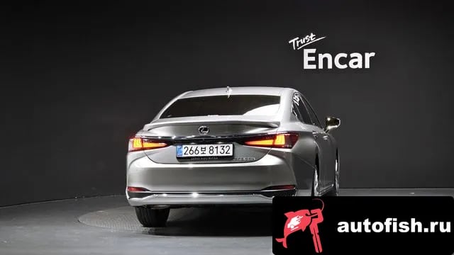 Lexus ES ES300h 7th generation 2026 года - вид 4