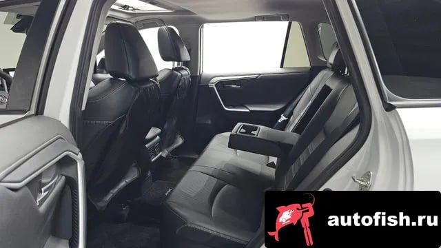 Toyota RAV4 RAV4 5th Generation 2024 года - похожие автомобили