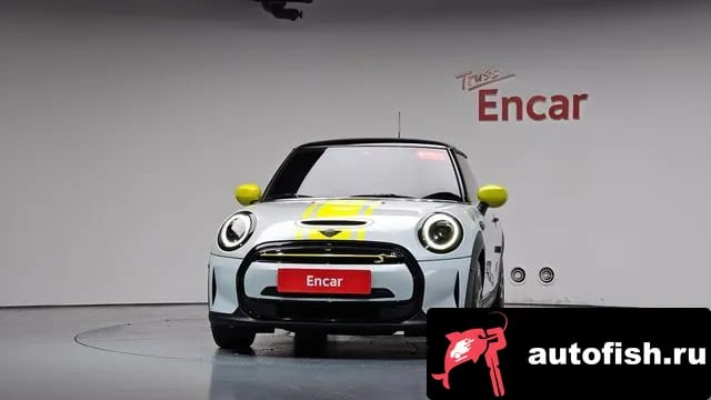 Mini Cooper Cooper Electric 2022 года - вид 2