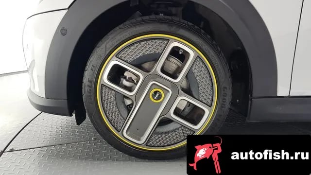 Mini Cooper Cooper Electric 2022 года - вид 4