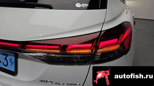 Audi Q4 e-tron Q4 e-Tron (F4) 2023 года - похожие автомобили
