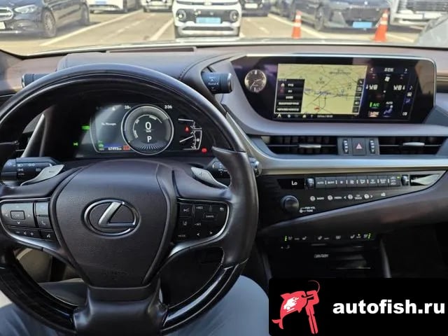 Lexus ES ES300h 7th generation 2020 года - вид 5