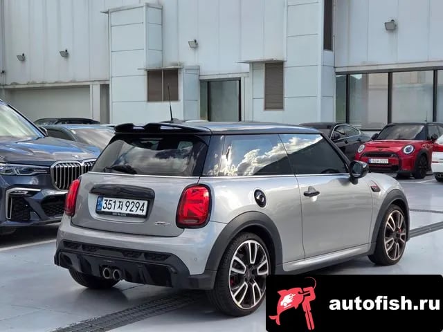 Mini Cooper Cooper S 2024 года - вид 2
