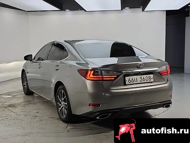 Lexus ES New ES350 2018 года - вид 3