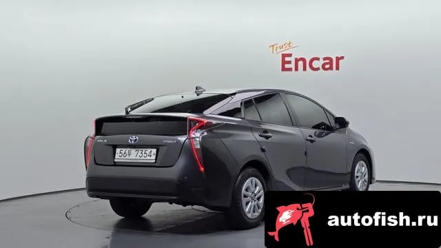 Toyota Prius Prius 4th Generation 2018 года - вид 2