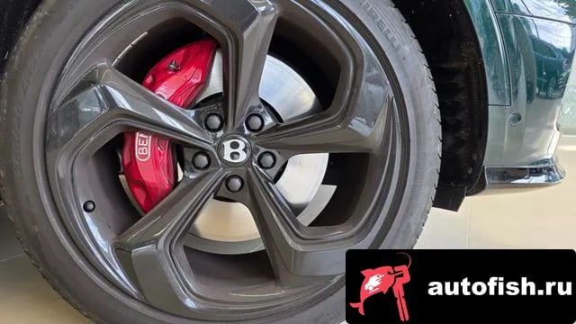 Bentley Bentayga Benteiga 2024 года - вид 3