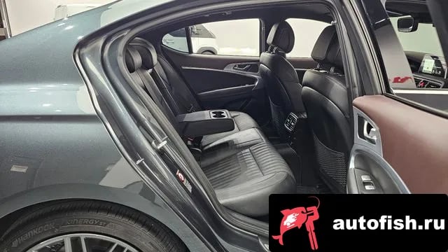 Genesis G70 G70 2018 года - похожие автомобили