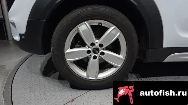 Mini Countryman Cooper Country Man 2019 года - вид 5