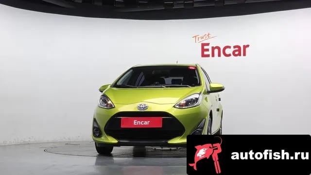Toyota Prius Prius C 2018 года - вид 3