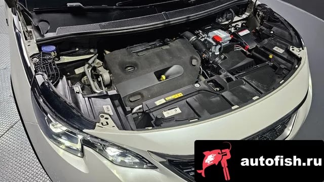 Peugeot 3008 3008 second generation 2019 года - вид 6
