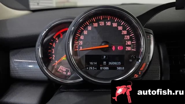 Mini Cooper Cooper D 2018 года - вид 4