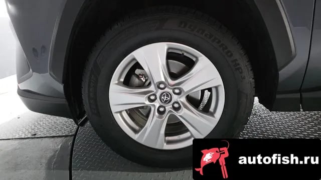 Toyota RAV4 RAV4 5th Generation 2019 года - вид 5
