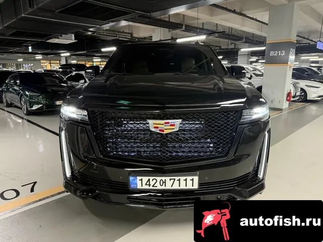 Cadillac Escalade Escalade 5th Generation 2022 года - похожие автомобили