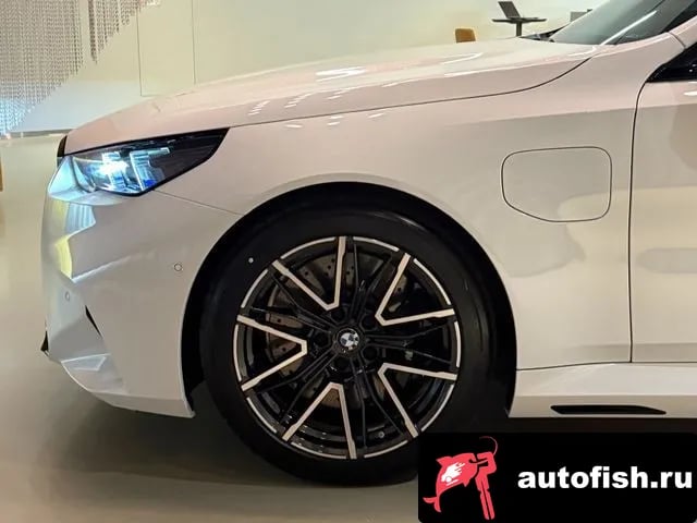 BMW M5 M5 (G90) 2026 года - вид 5