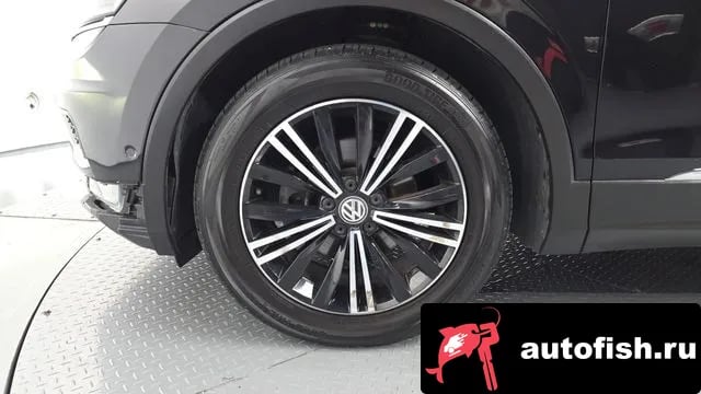 Volkswagen Tiguan Tiguan second Generation 2019 года - вид 5