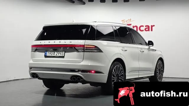 Lincoln Aviator Aviator 2nd generation 2022 года - вид 2