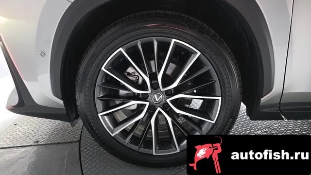 Lexus NX NX350h Second generation 2025 года - вид 5