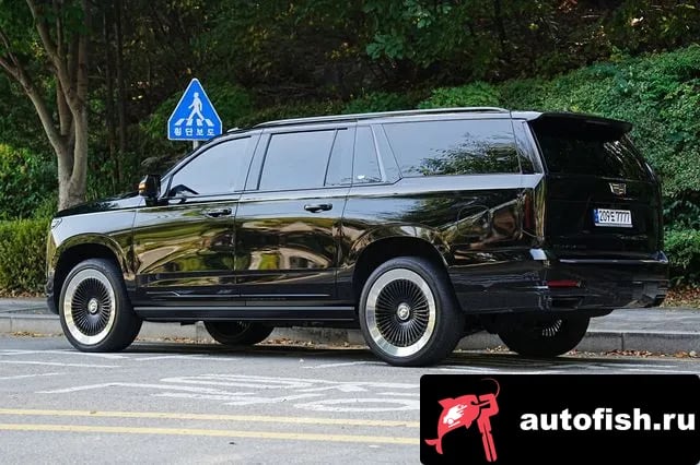 Cadillac Escalade Escalade 5th Generation 2025 года - вид 3