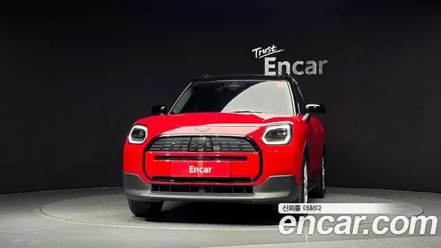 Mini Countryman Cooper Countryman Electric 3rd Generation 2025 года - вид 3