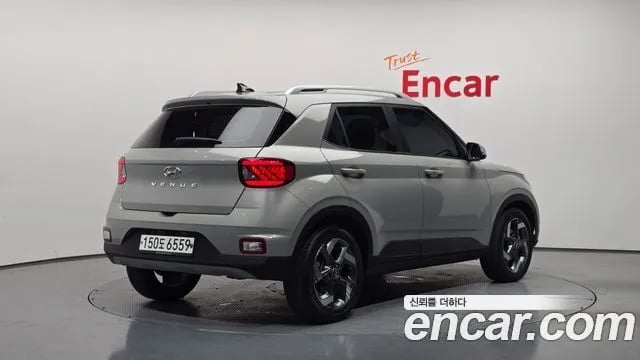 Hyundai Venue Venue 2020 года - вид 2