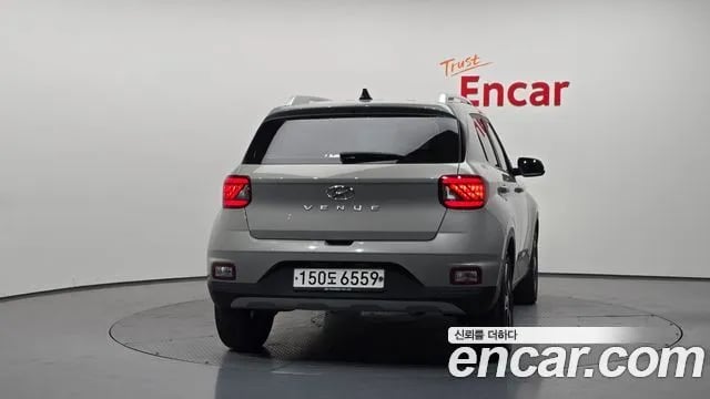 Hyundai Venue Venue 2020 года - вид 4
