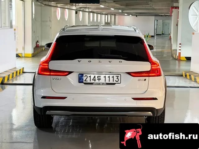 Volvo V60 V60 Cross-country 2nd Generation 2026 года - вид 4
