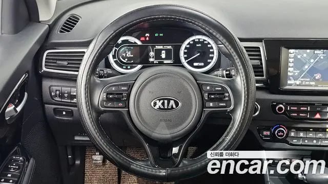 Kia Niro Niro 2018 года - похожие автомобили