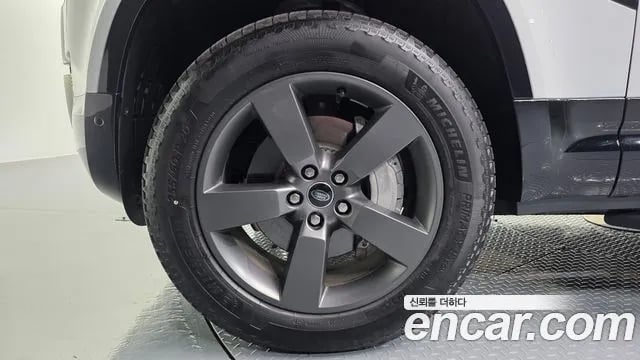 Land Rover Defender Bitdefender (L663) 2025 года - вид 5