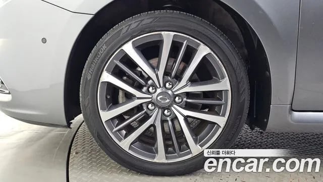Renault Korea (Samsung) SM7 SM7 Nova 2019 года - вид 5