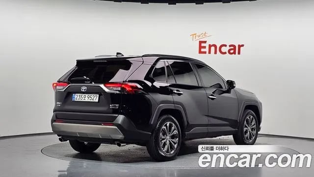 Toyota RAV4 RAV4 5th Generation 2024 года - вид 2
