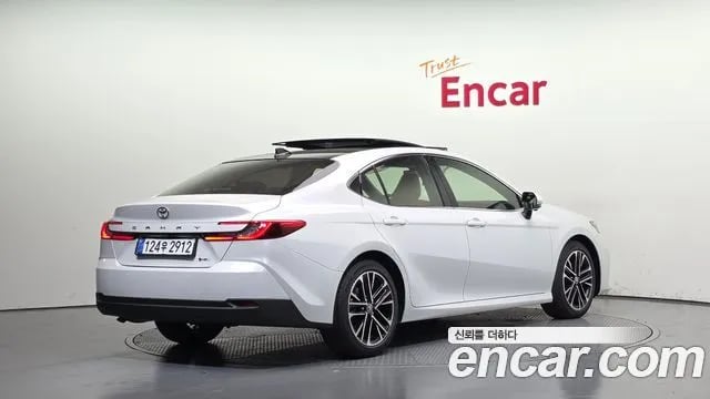 Toyota Camry Camry (XV80) 2026 года - вид 2