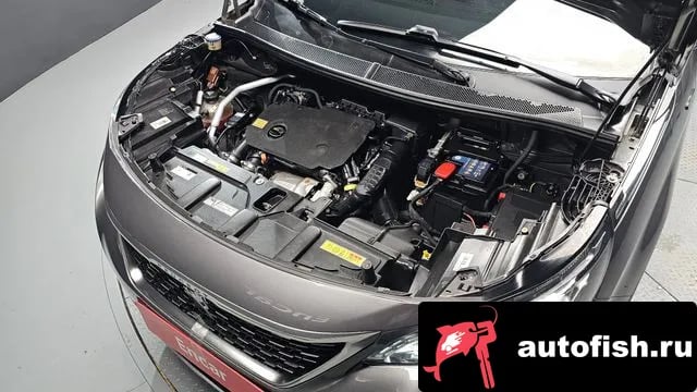 Peugeot 3008 3008 second generation 2019 года - вид 6