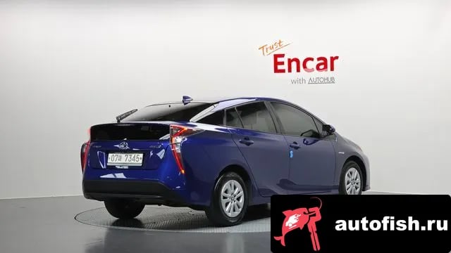 Toyota Prius Prius 4th Generation 2018 года - вид 2