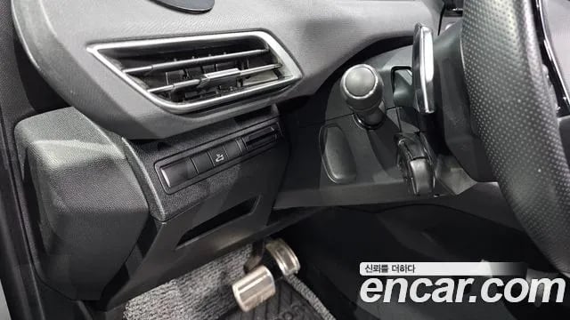 Peugeot 5008 5008 second generation 2019 года - похожие автомобили