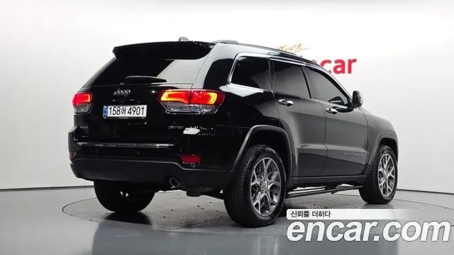 Jeep Cherokee Grand Cherokee 2020 года - вид 2