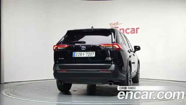 Toyota RAV4 RAV4 5th Generation 2023 года - вид 4