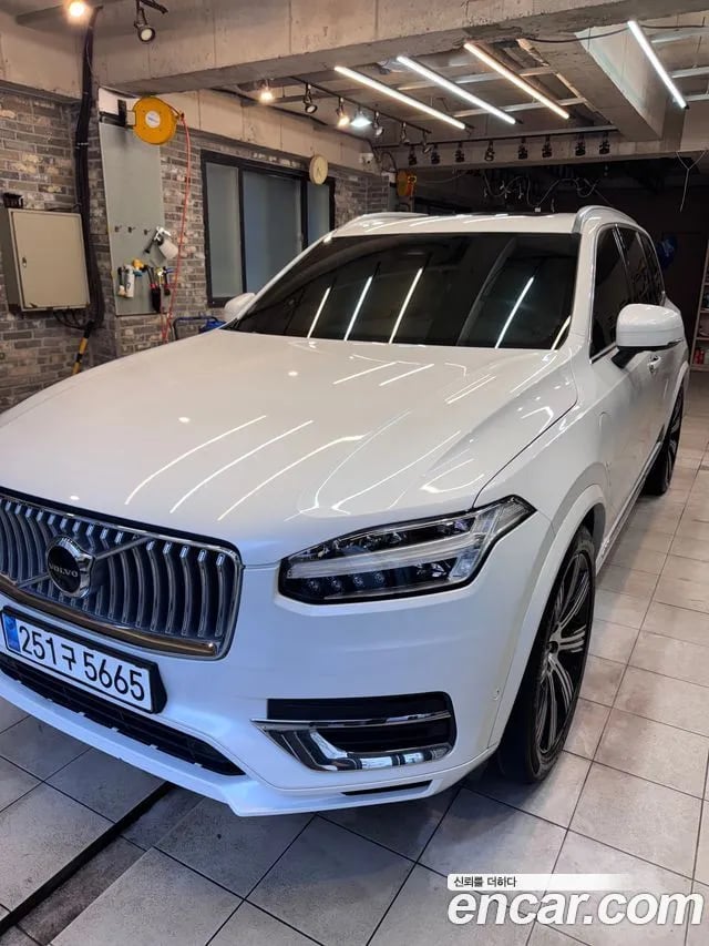 Volvo XC90 XC90 second Generation 2023 года - похожие автомобили