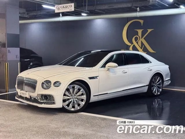 Bentley Flying Spur Flying Spur 3rd Generation 2021 года - вид 1