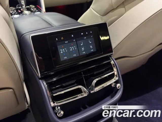 Bentley Flying Spur Flying Spur 3rd Generation 2021 года - похожие автомобили