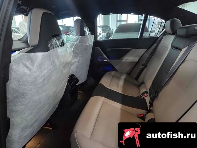 BMW M5 M5 (G90) 2026 года - вид 6
