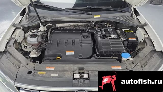 Volkswagen Tiguan Tiguan second Generation 2019 года - вид 6