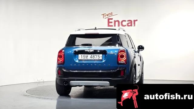 Mini Countryman Cooper D Country Man 2018 года - вид 4