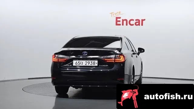 Lexus ES New ES300h 2018 года - вид 3