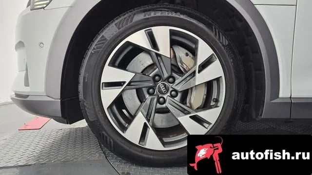 Audi e-tron e-Tron 2022 года - вид 5